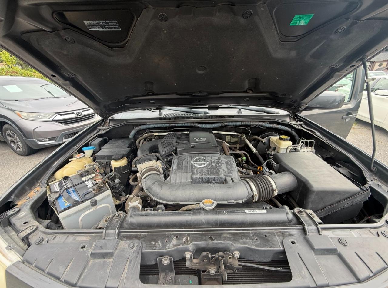 Nissan Frontier 4WD Crew Cab SWB Auto PRO-4X 2011