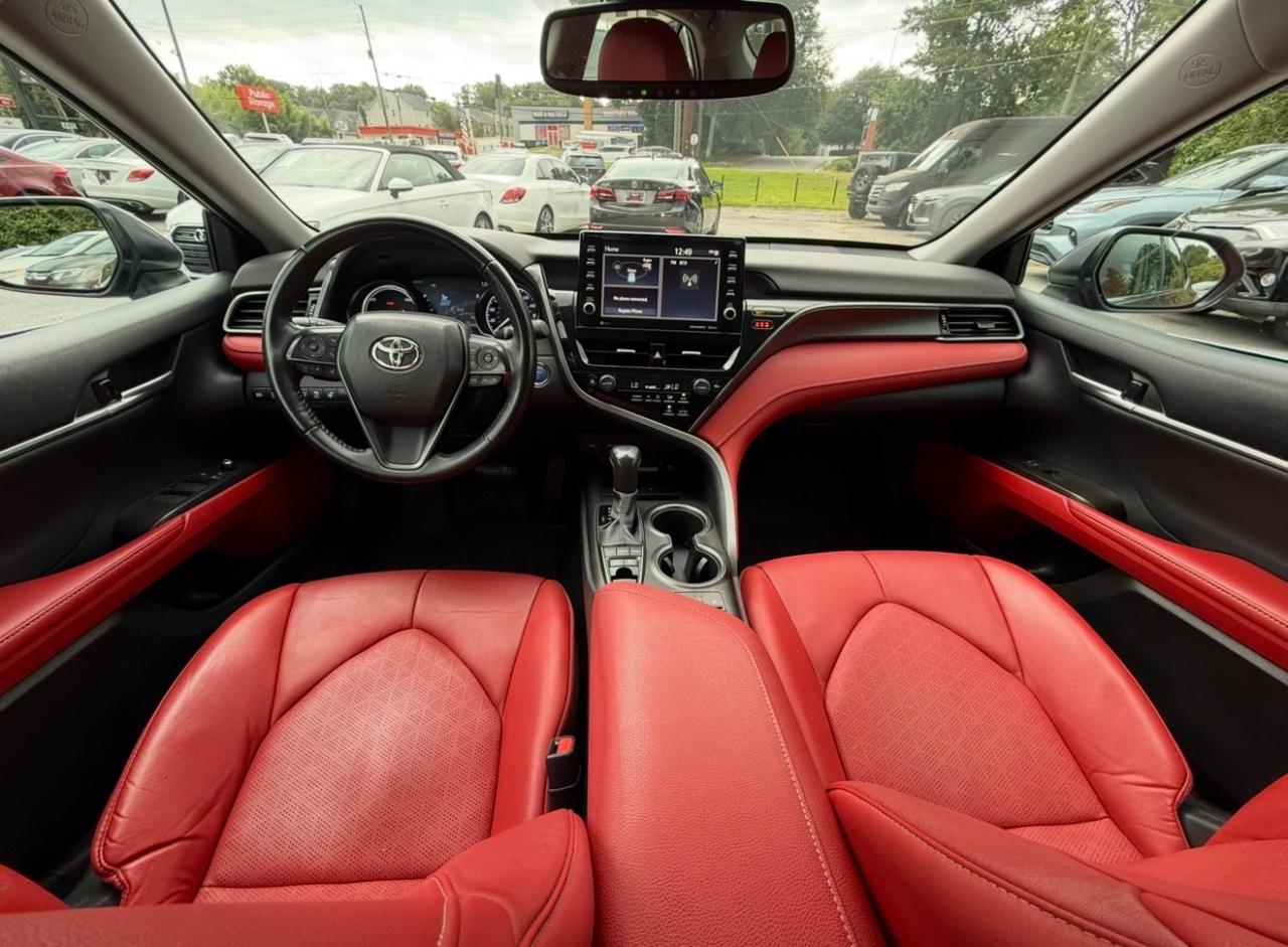 Toyota Camry Hybrid XSE CVT (Natl) 2024