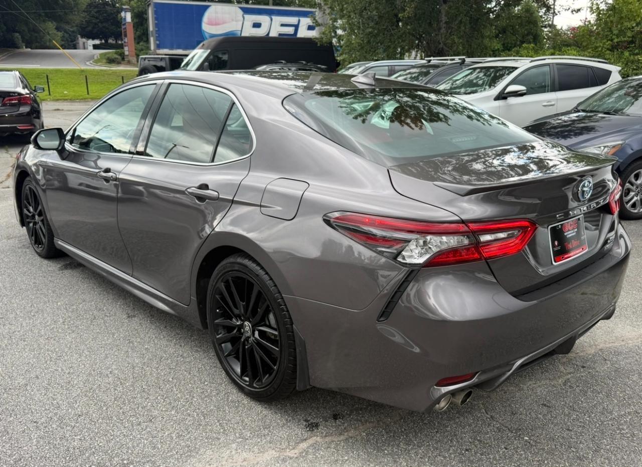 Toyota Camry Hybrid XSE CVT (Natl) 2024