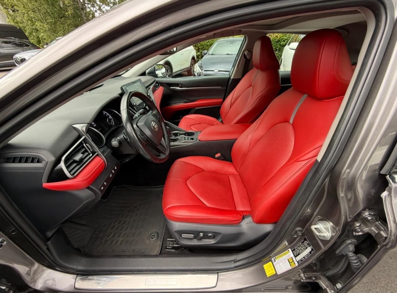 Toyota Camry Hybrid XSE CVT (Natl) 2024