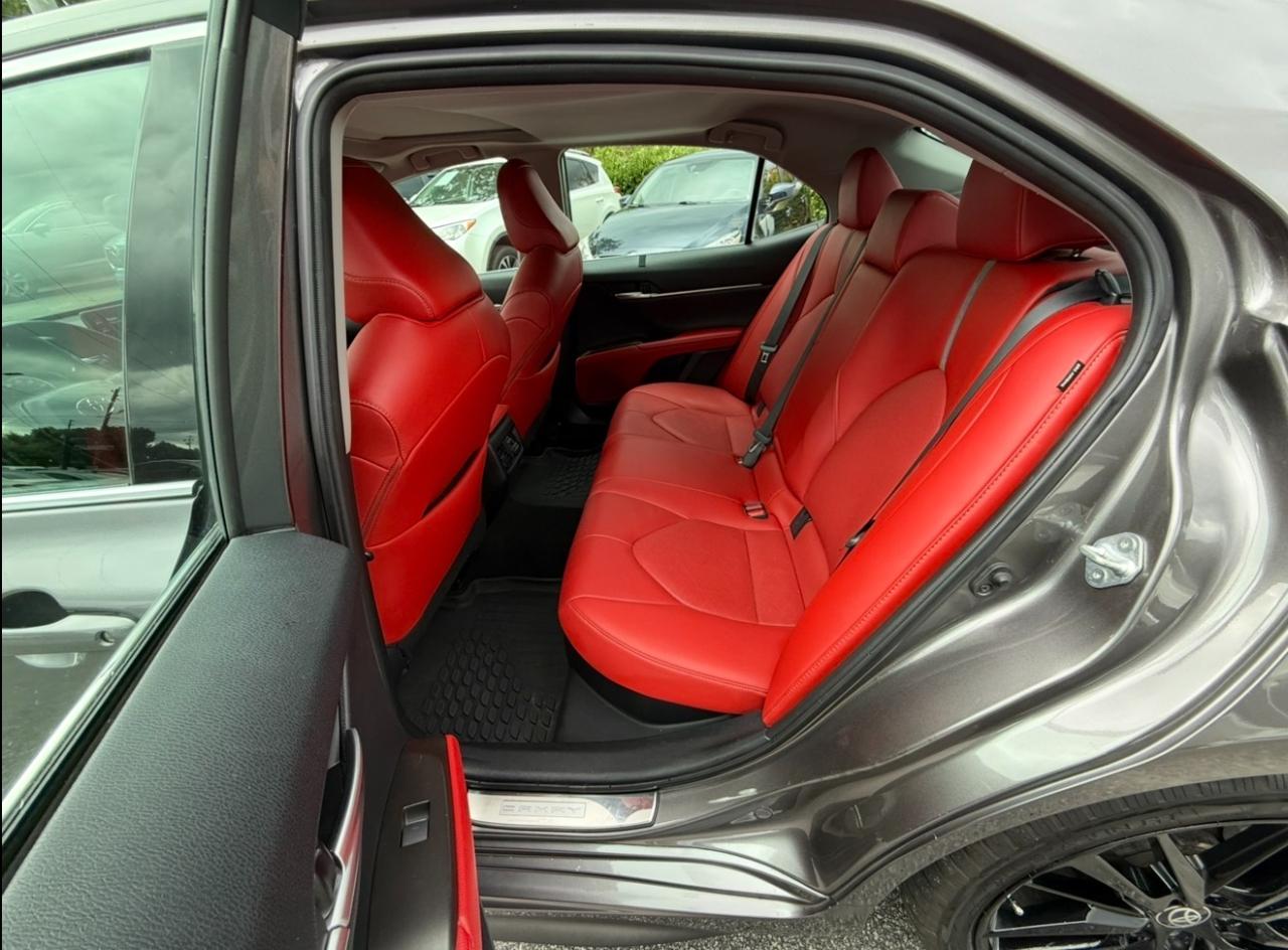 Toyota Camry Hybrid XSE CVT (Natl) 2024