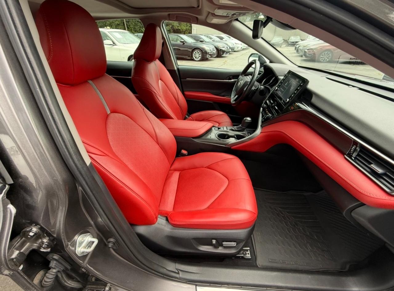 Toyota Camry Hybrid XSE CVT (Natl) 2024