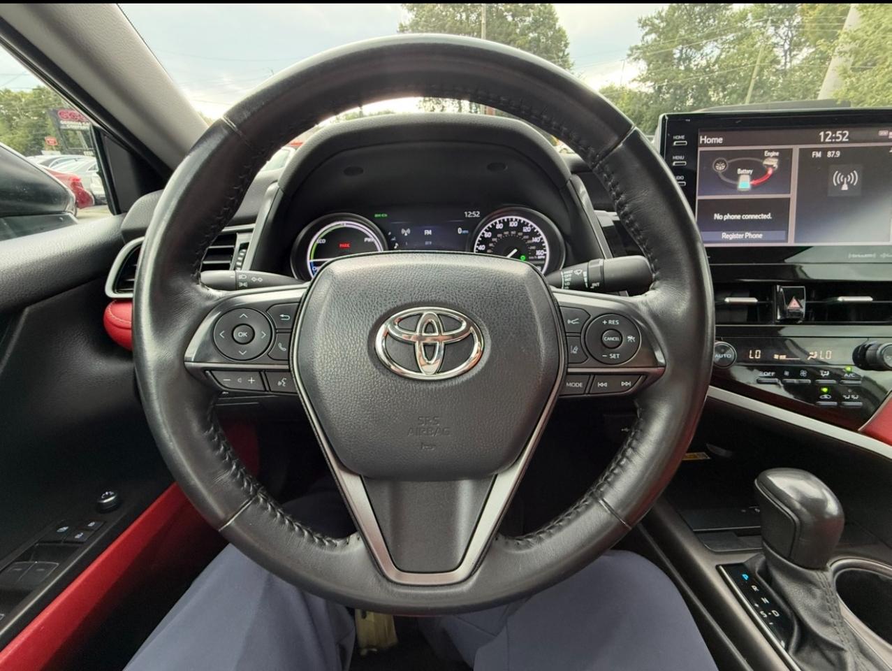 Toyota Camry Hybrid XSE CVT (Natl) 2024