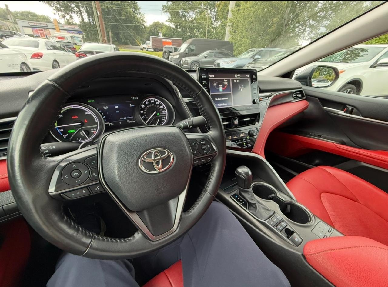 Toyota Camry Hybrid XSE CVT (Natl) 2024