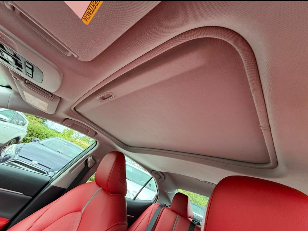 Toyota Camry Hybrid XSE CVT (Natl) 2024