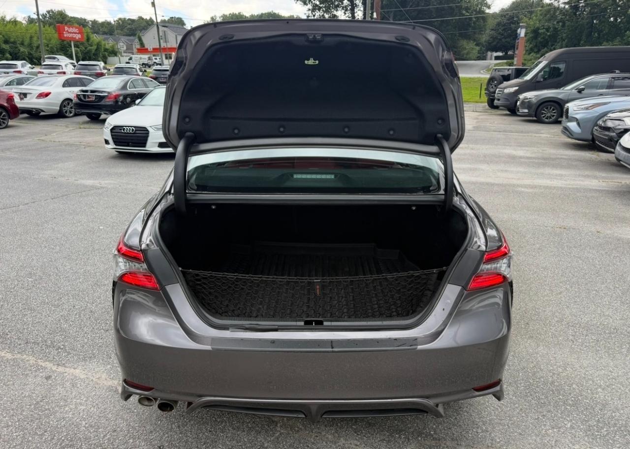 Toyota Camry Hybrid XSE CVT (Natl) 2024