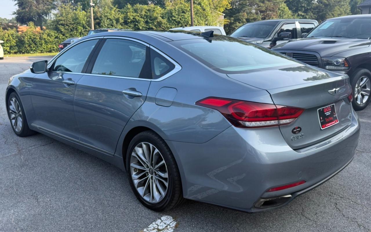 Hyundai Genesis 4dr Sdn V6 3.8L RWD 2015