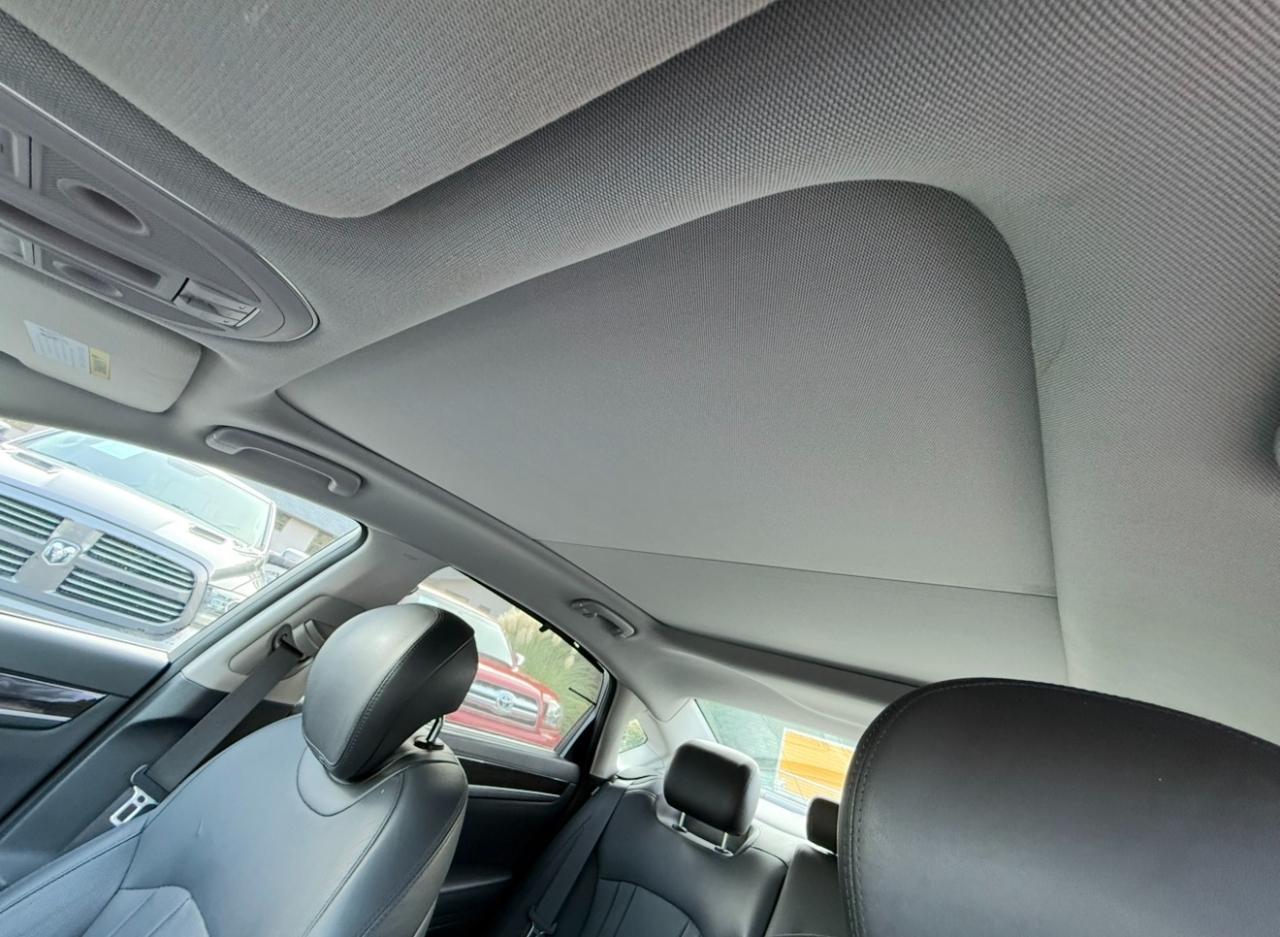 Hyundai Genesis 4dr Sdn V6 3.8L RWD 2015