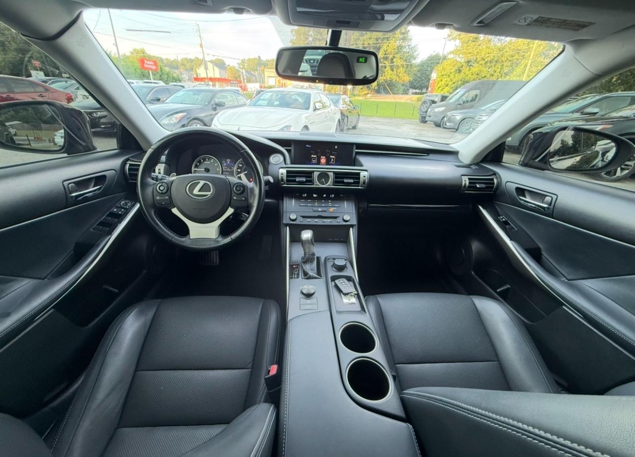 Lexus IS 250 4dr Sport Sdn RWD 2015