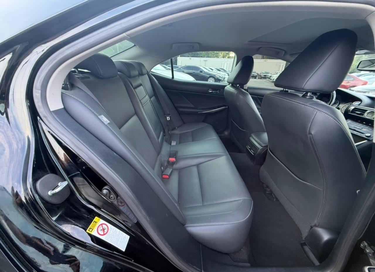Lexus IS 250 4dr Sport Sdn RWD 2015