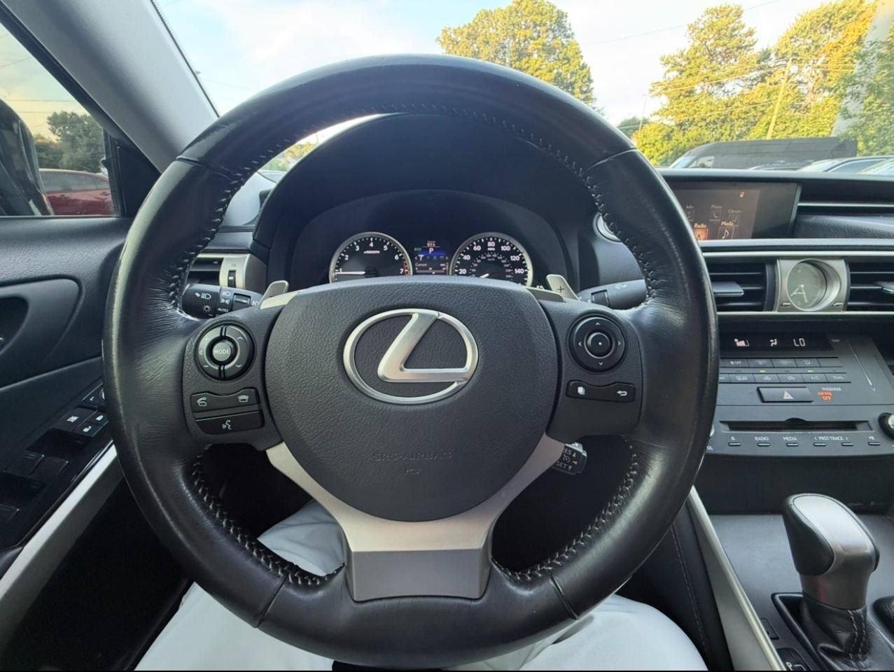 Lexus IS 250 4dr Sport Sdn RWD 2015