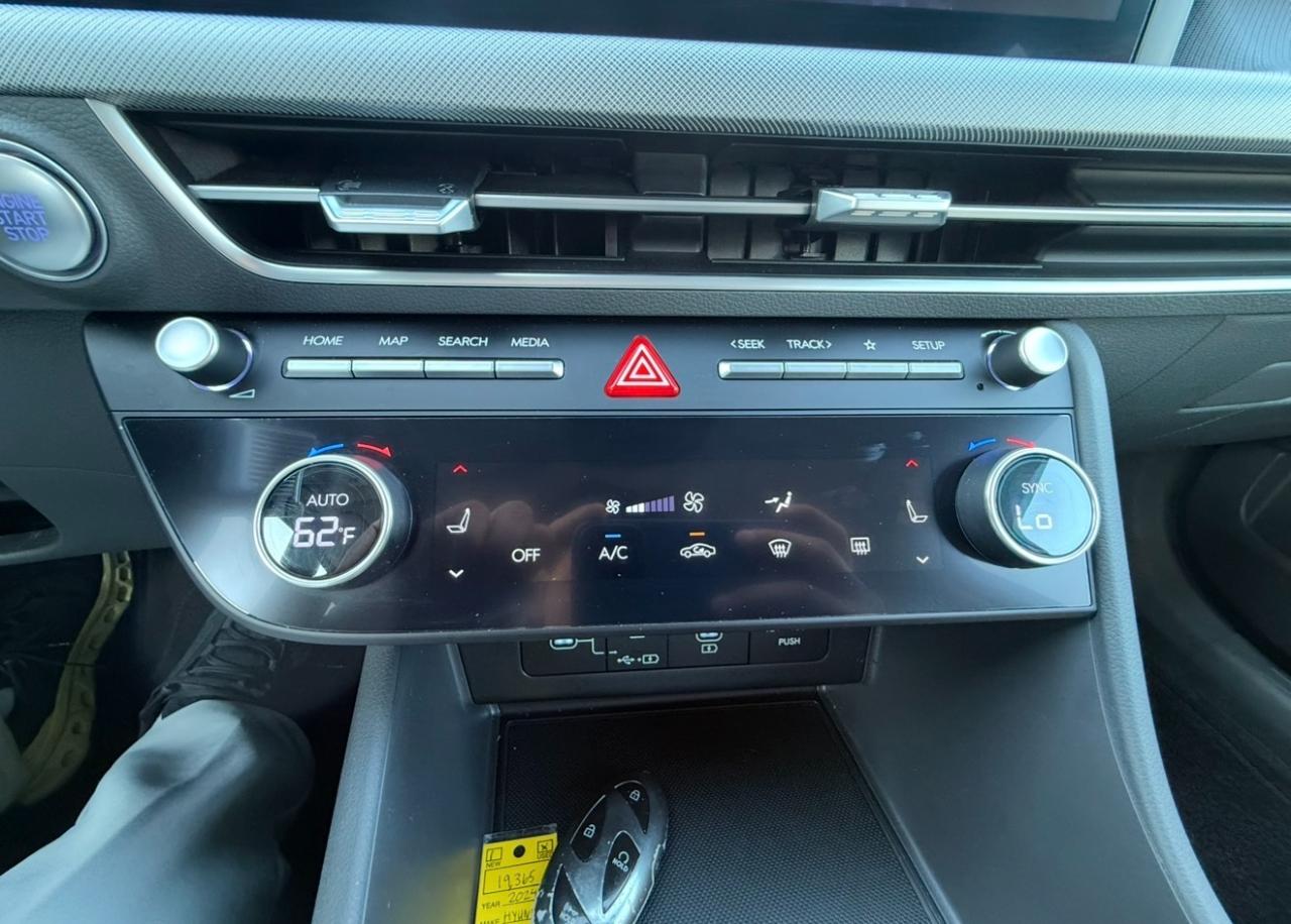 Hyundai Sonata SEL 2.5L FWD 2024