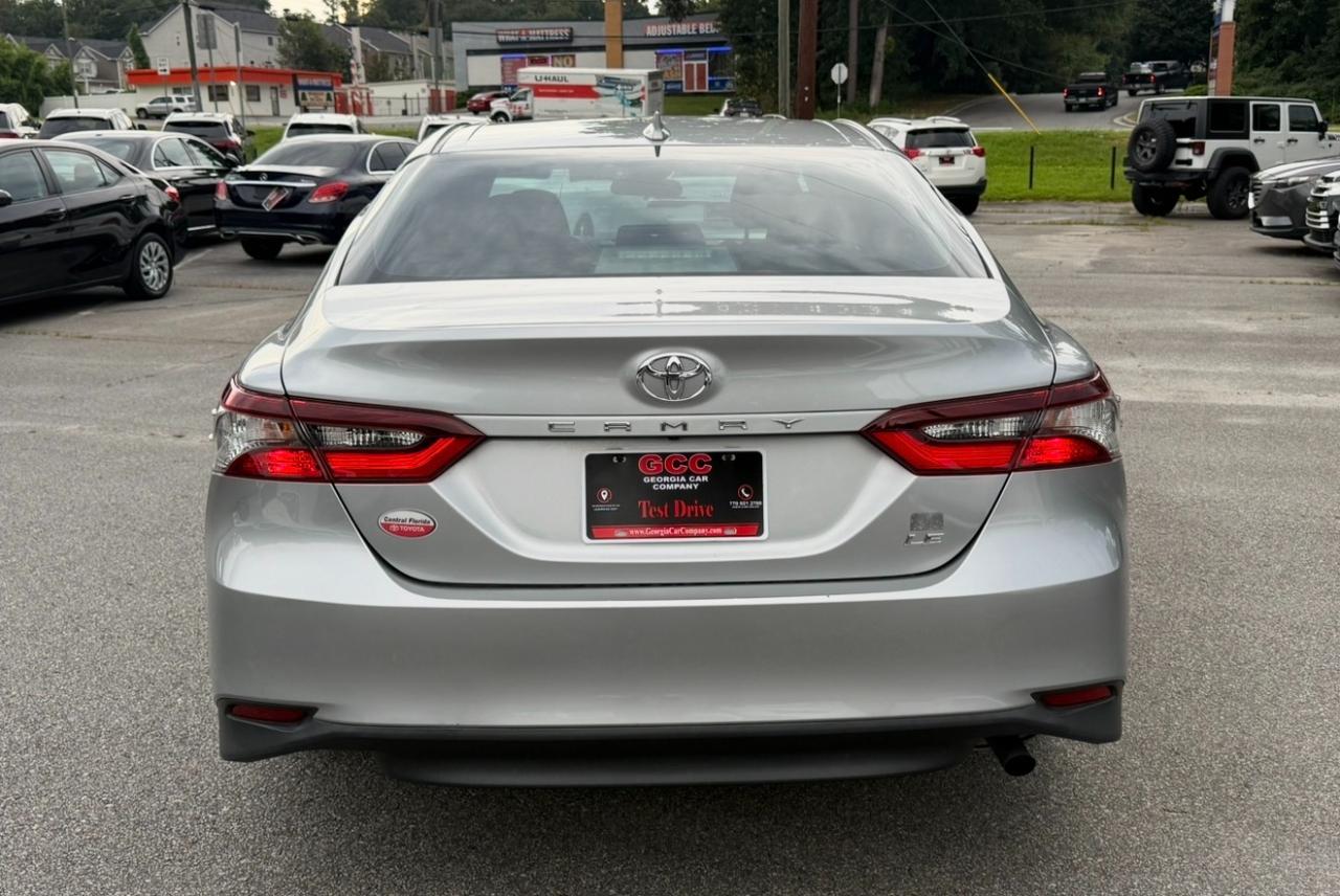 Toyota Camry LE Auto (Natl) 2021