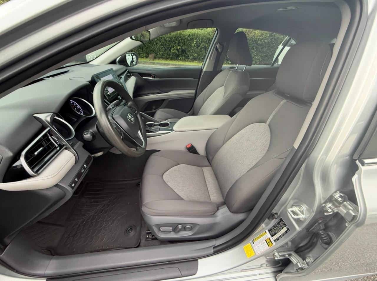 Toyota Camry LE Auto (Natl) 2021