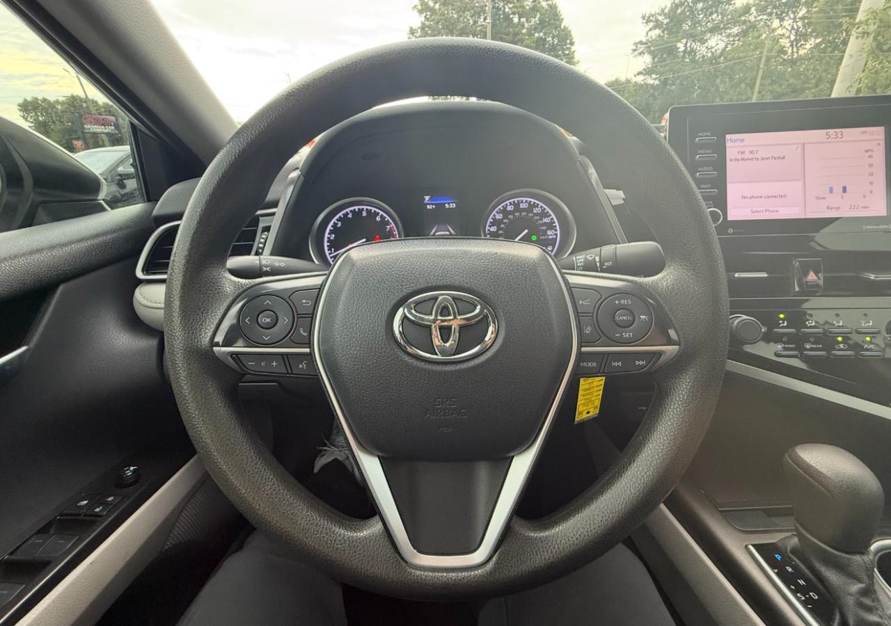 Toyota Camry LE Auto (Natl) 2021