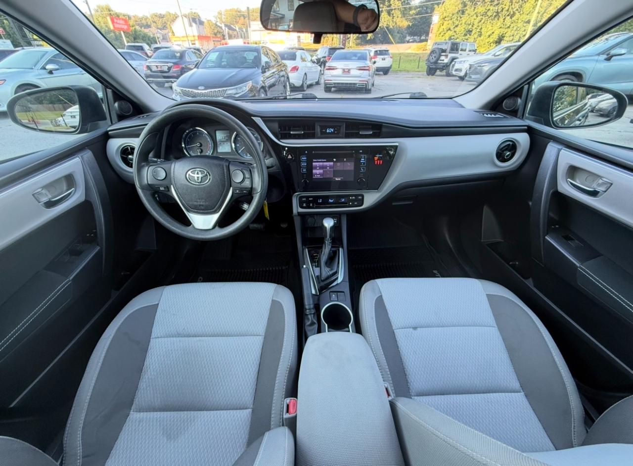 Toyota Corolla XLE CVT (Natl) 2019