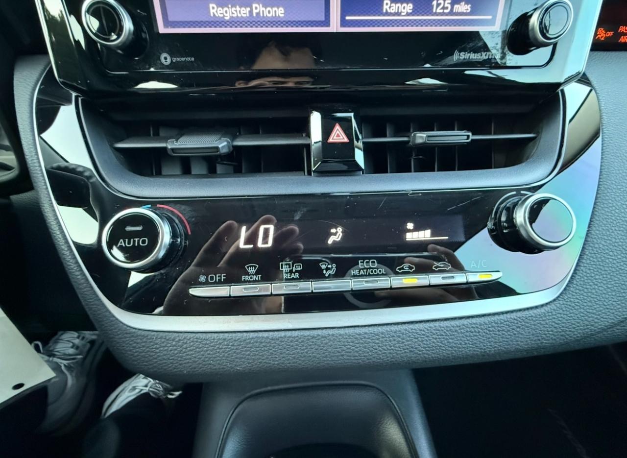 Toyota Corolla LE CVT (Natl) 2021