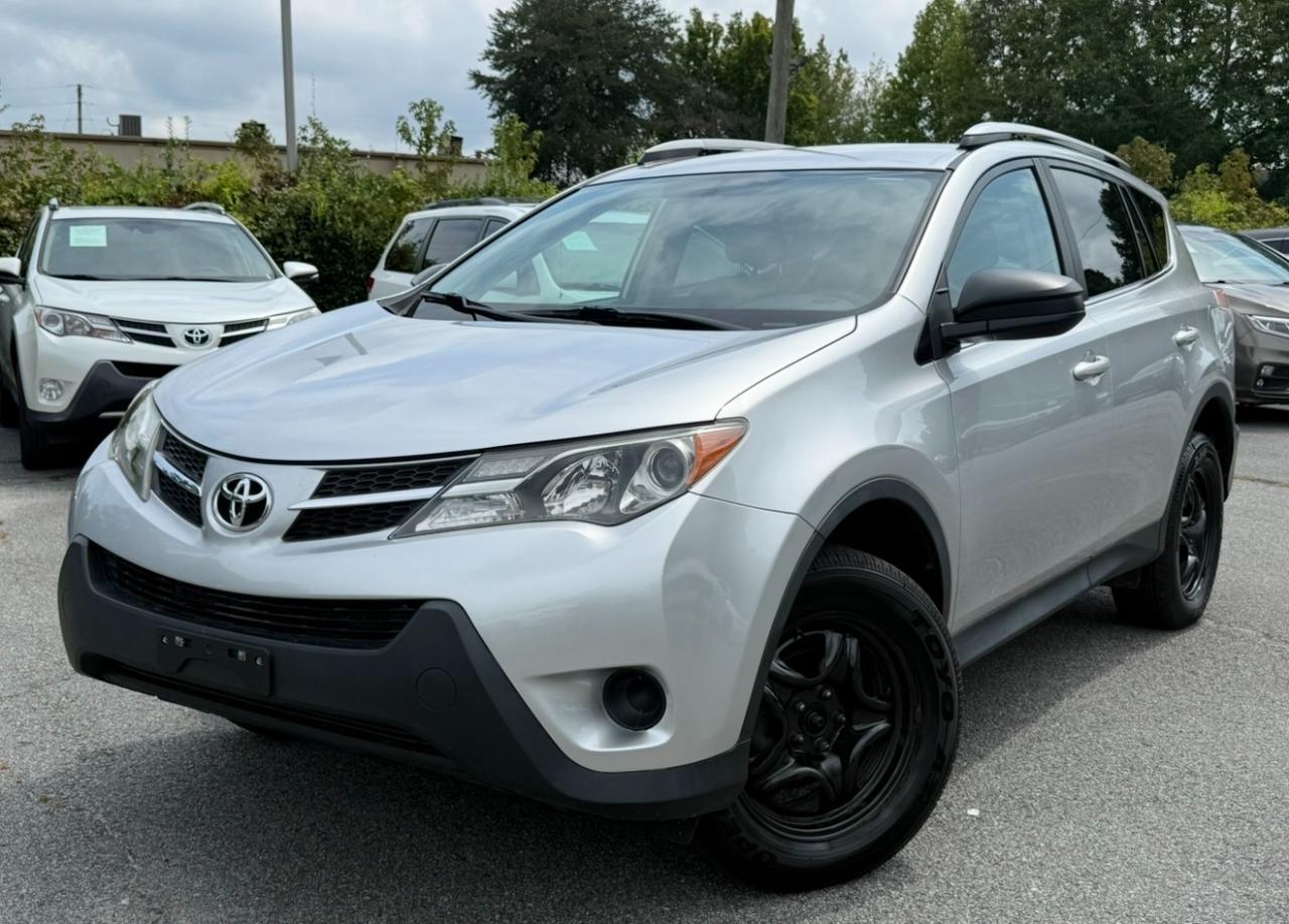 Toyota RAV4 AWD 4dr LE (Natl) 2015
