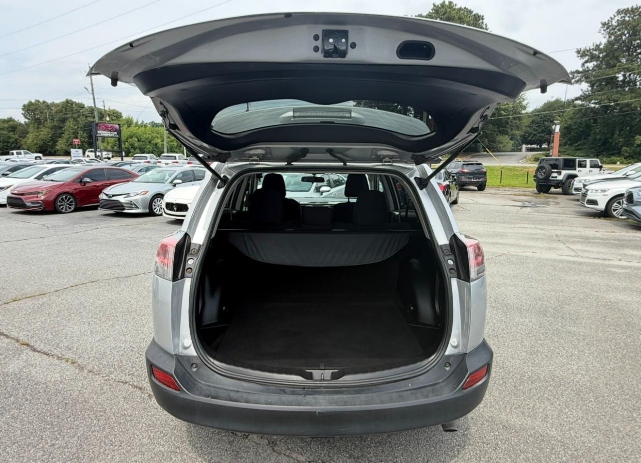Toyota RAV4 AWD 4dr LE (Natl) 2015