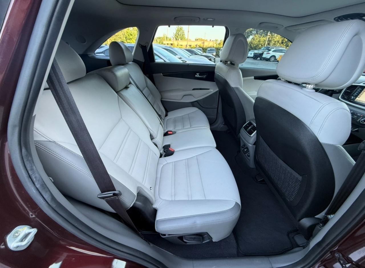 Kia Sorento AWD 4dr 3.3L SX 2016