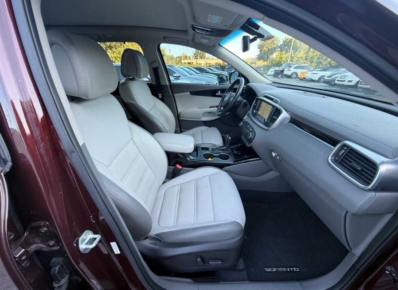 Kia Sorento AWD 4dr 3.3L SX 2016