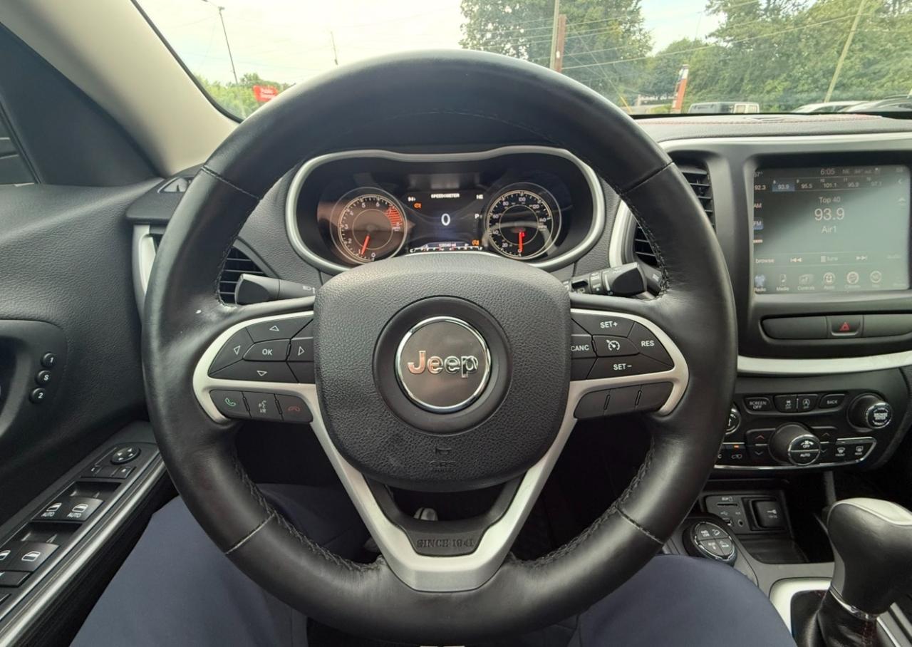 Jeep Cherokee 4WD 4dr Trailhawk 2016