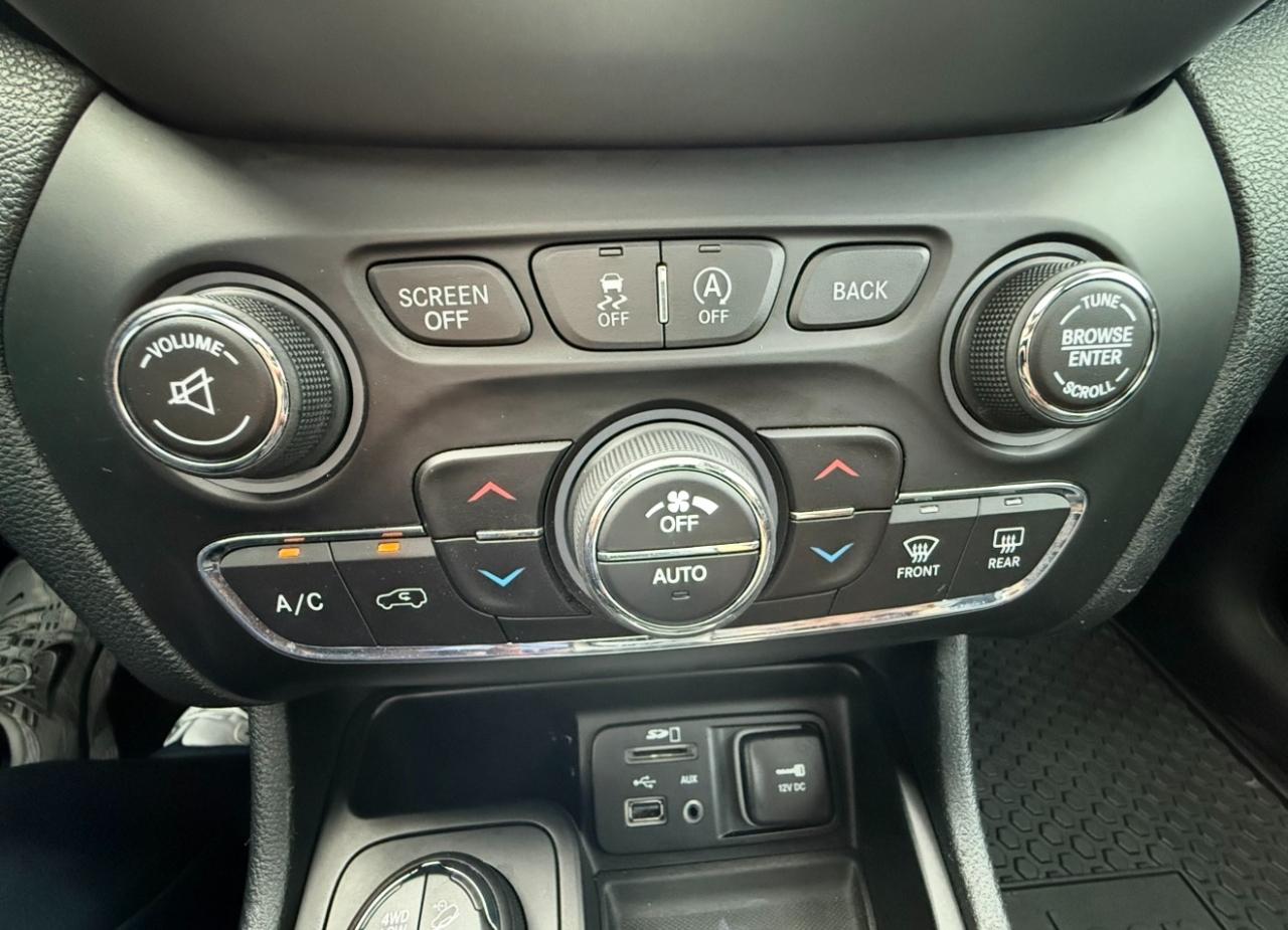 Jeep Cherokee 4WD 4dr Trailhawk 2016