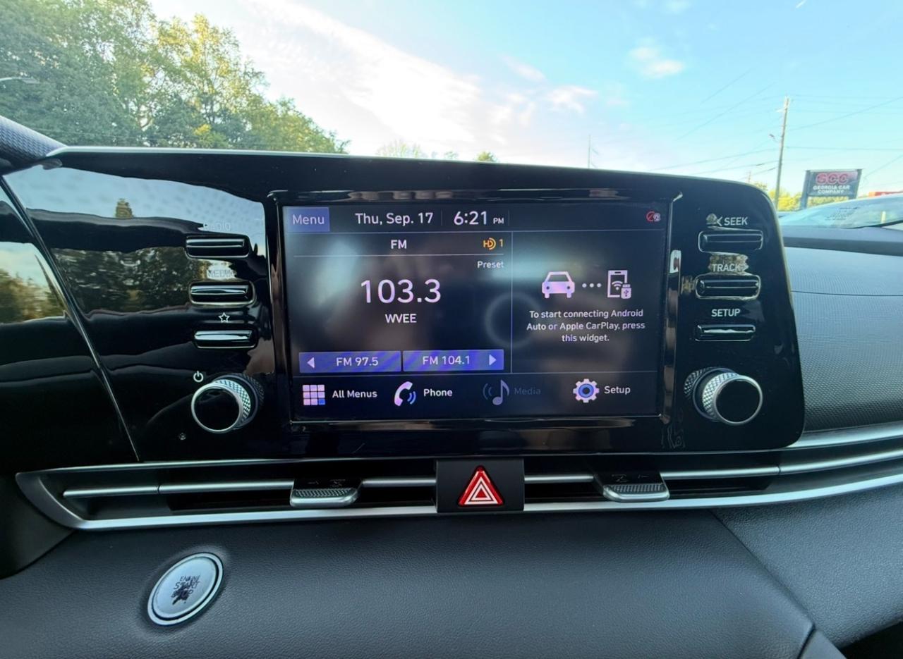 Hyundai Elantra photo 19