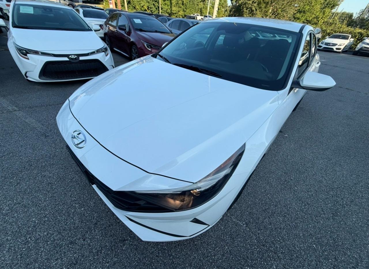 Hyundai Elantra photo 28