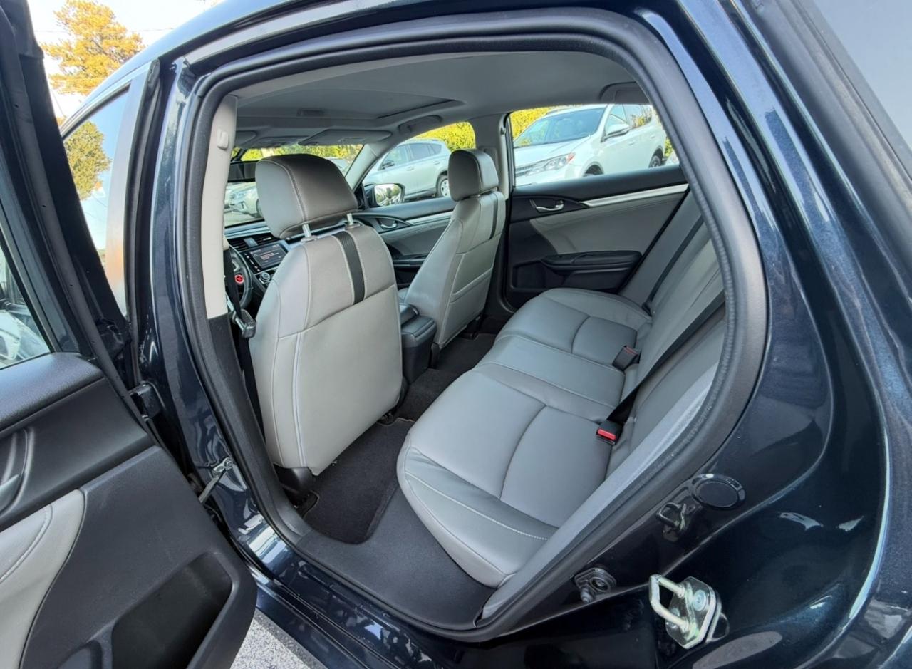 Honda Civic photo 11