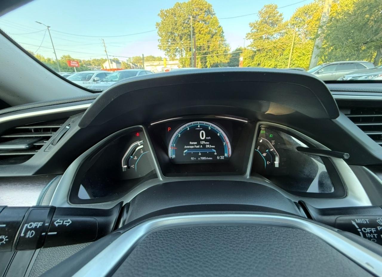 Honda Civic photo 18