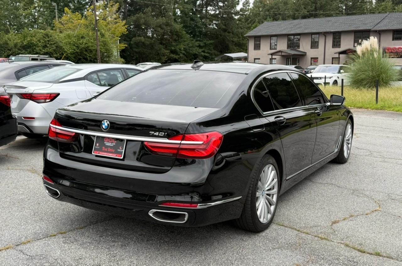 BMW 7 Series 4dr Sdn 740i RWD 2016