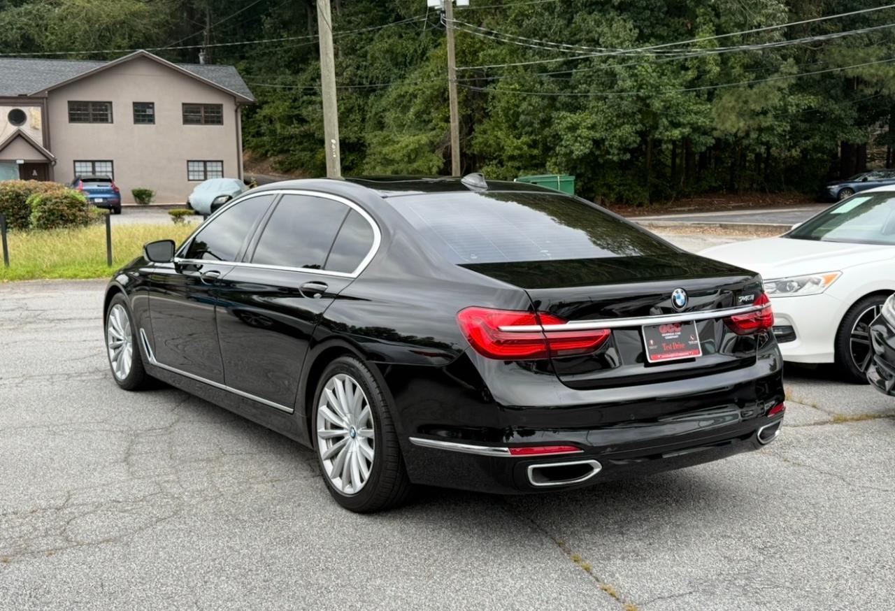 BMW 7 Series 4dr Sdn 740i RWD 2016