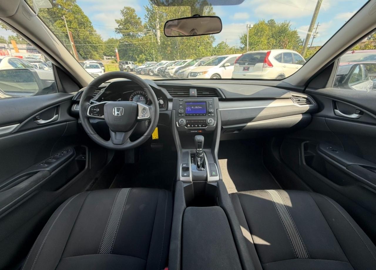 Honda Civic photo 2