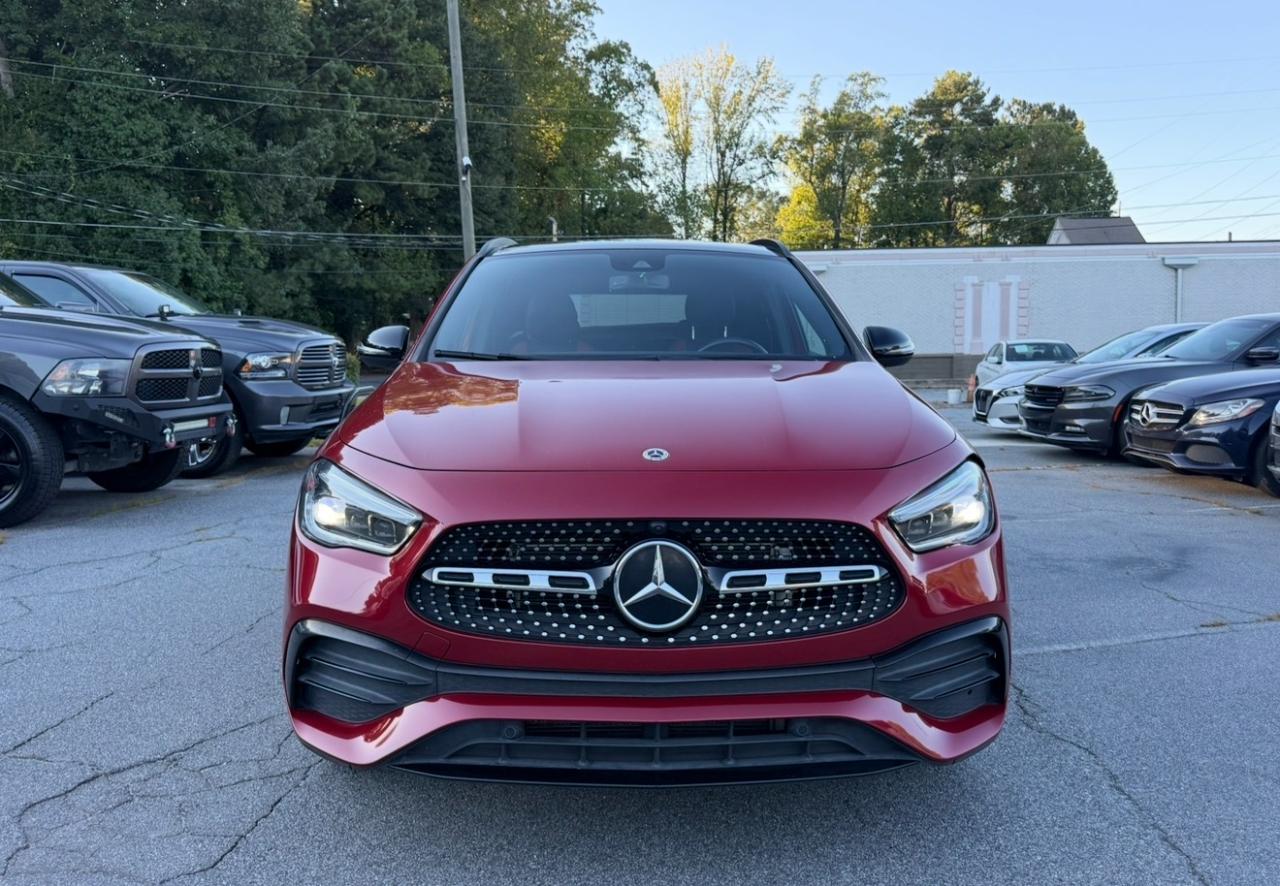 Mercedes-Benz GLA-Class photo 3