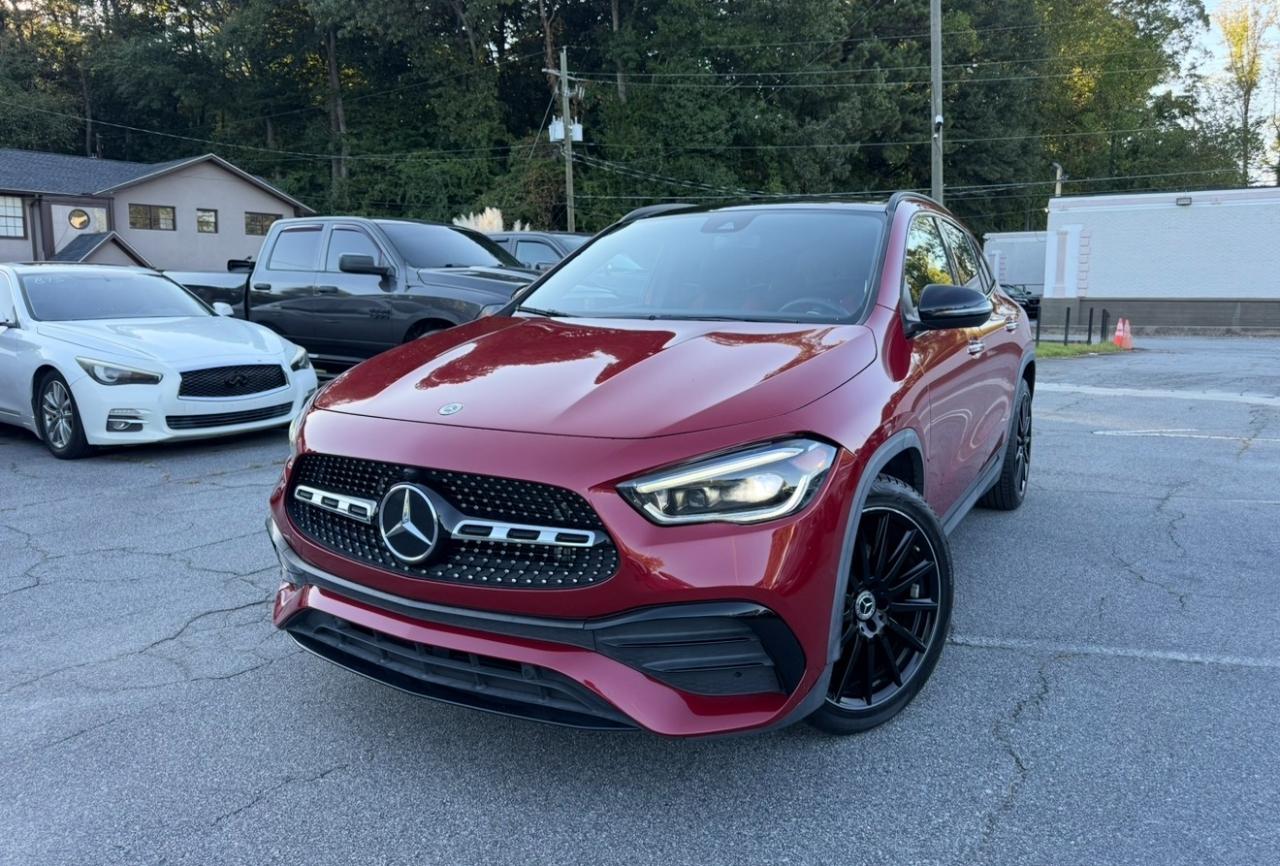 Mercedes-Benz GLA-Class photo 4