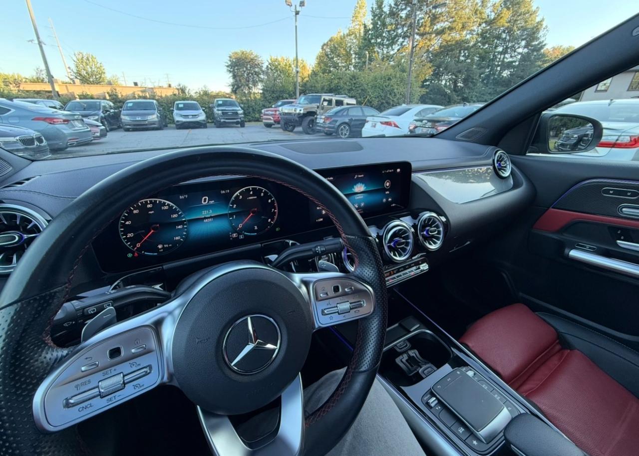 Mercedes-Benz GLA-Class photo 27