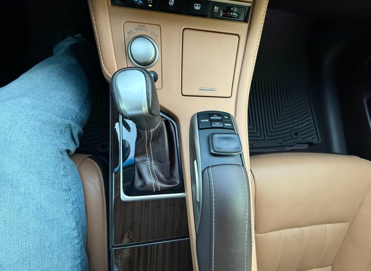 Lexus ES ES 350 FWD 2017