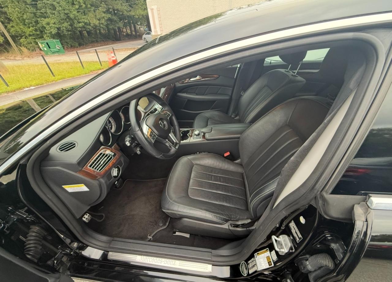 Mercedes-Benz CLS-Class photo 8