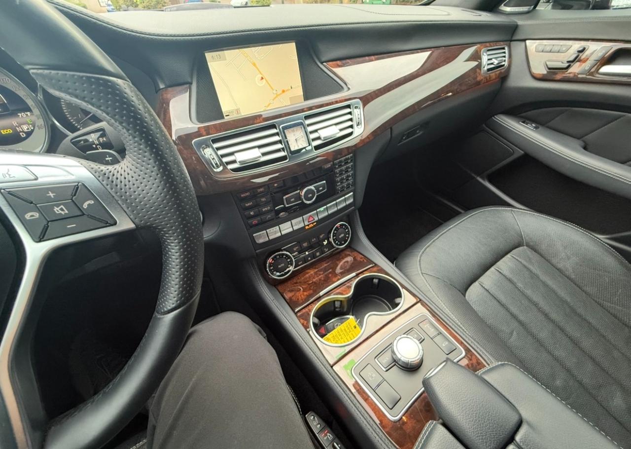 Mercedes-Benz CLS-Class photo 19