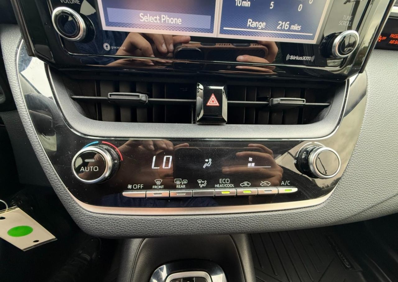 Toyota Corolla LE CVT (Natl) 2021