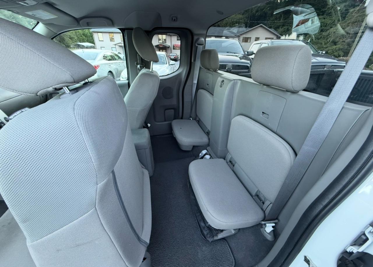Nissan Frontier photo 9