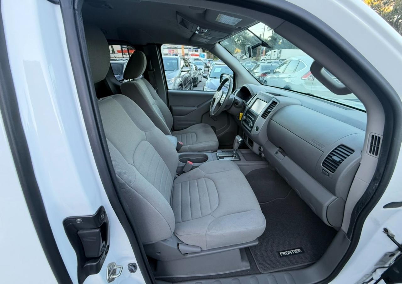 Nissan Frontier photo 13