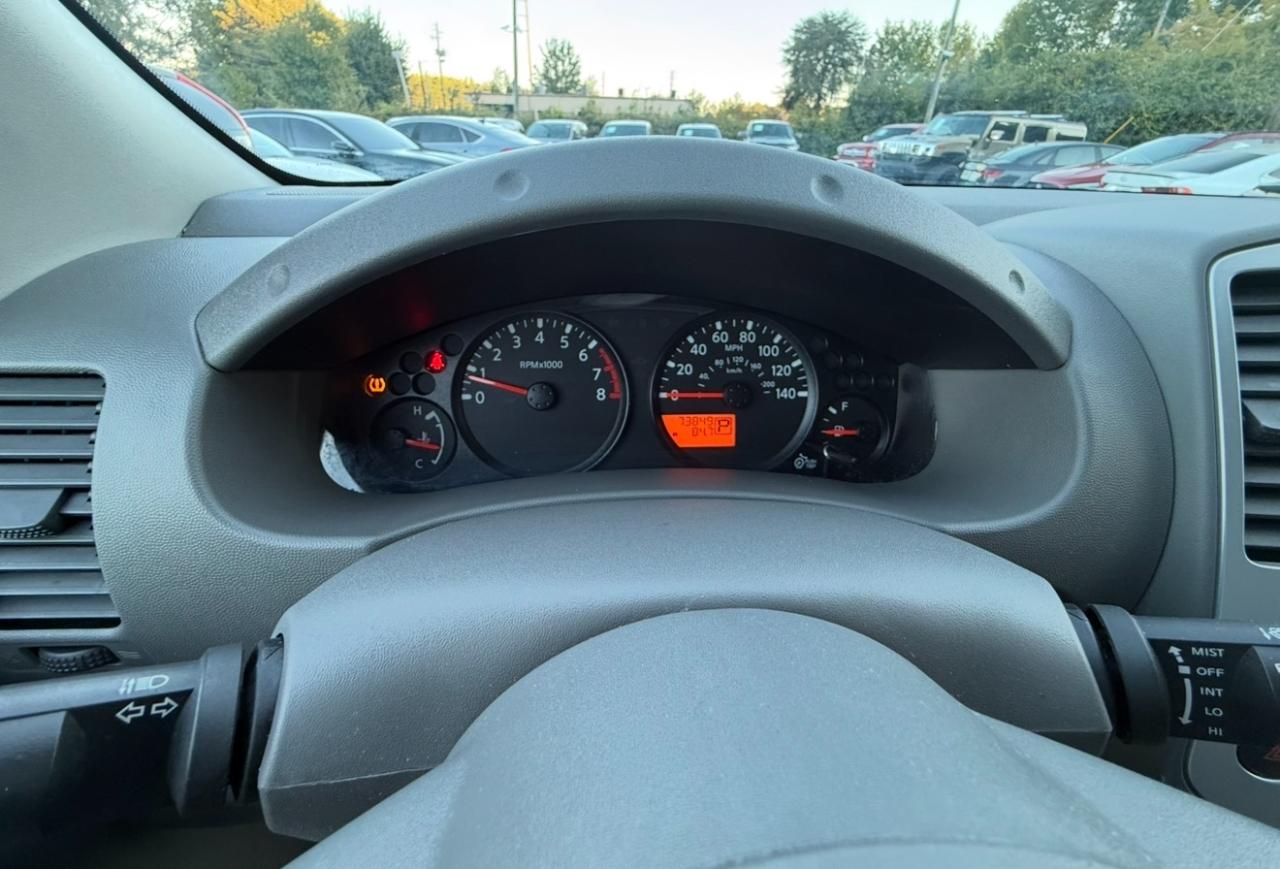 Nissan Frontier photo 16
