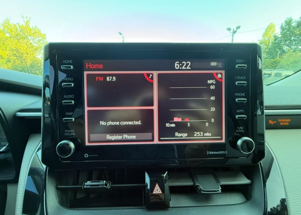 Toyota Corolla LE CVT (Natl) 2021