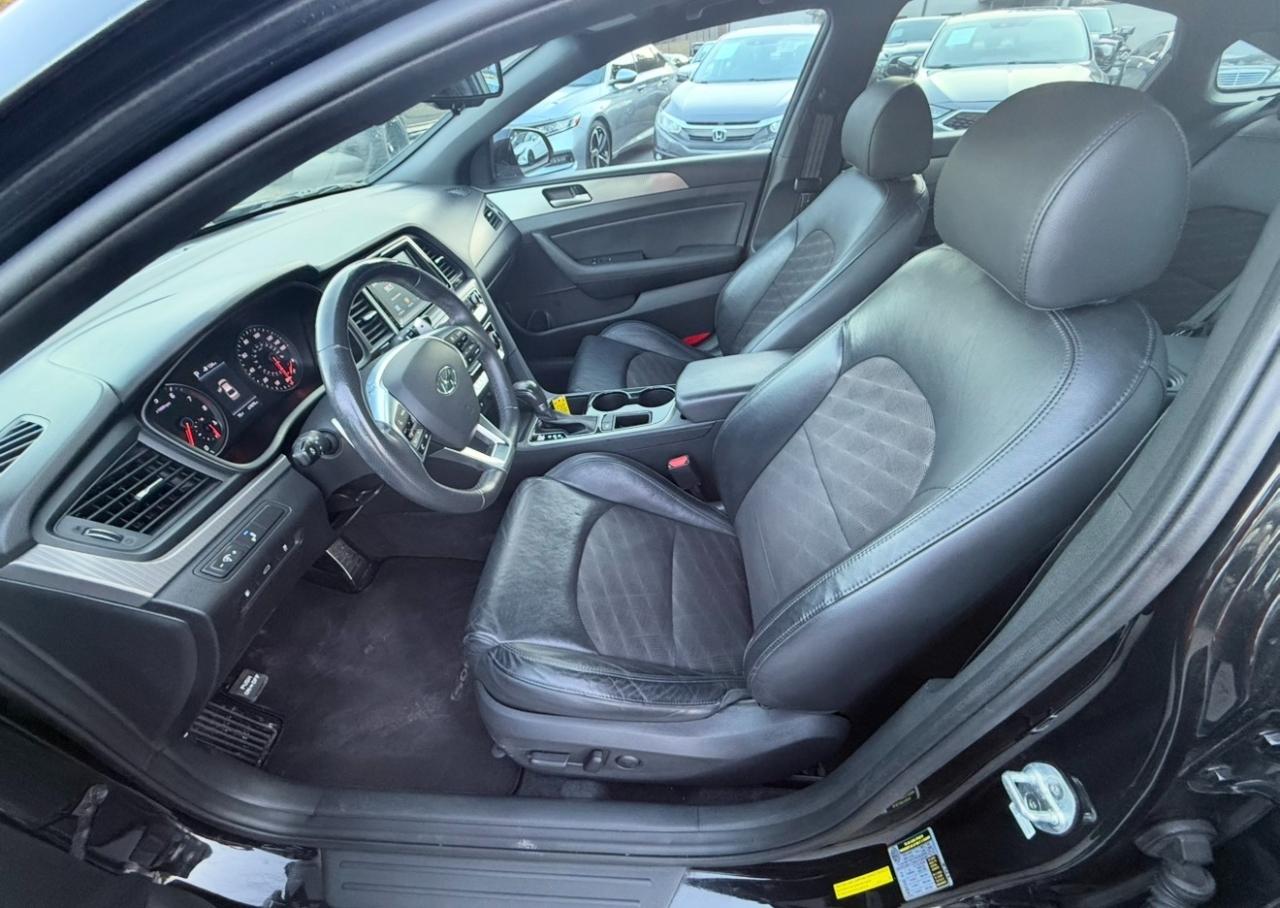 Hyundai Sonata photo 9