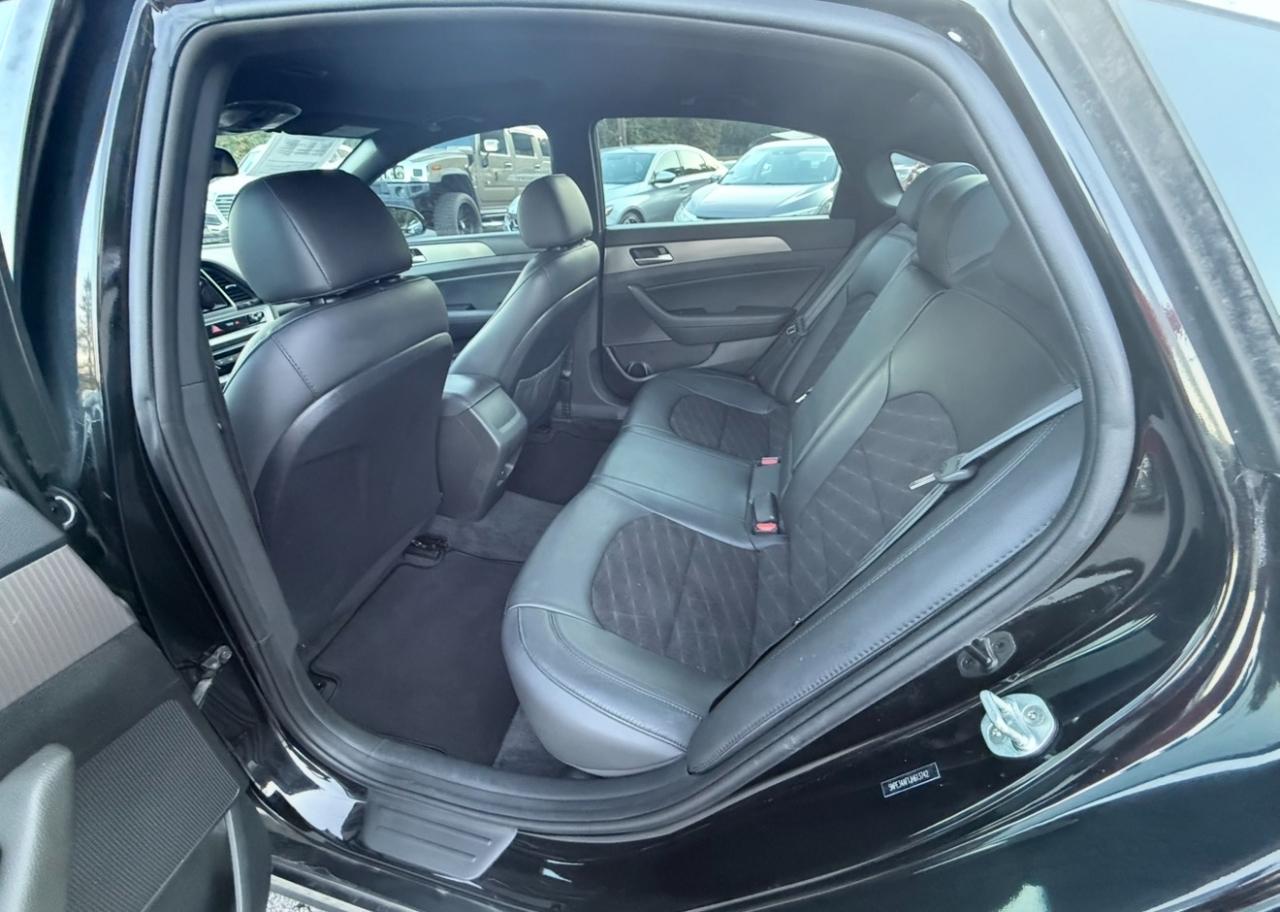 Hyundai Sonata photo 10