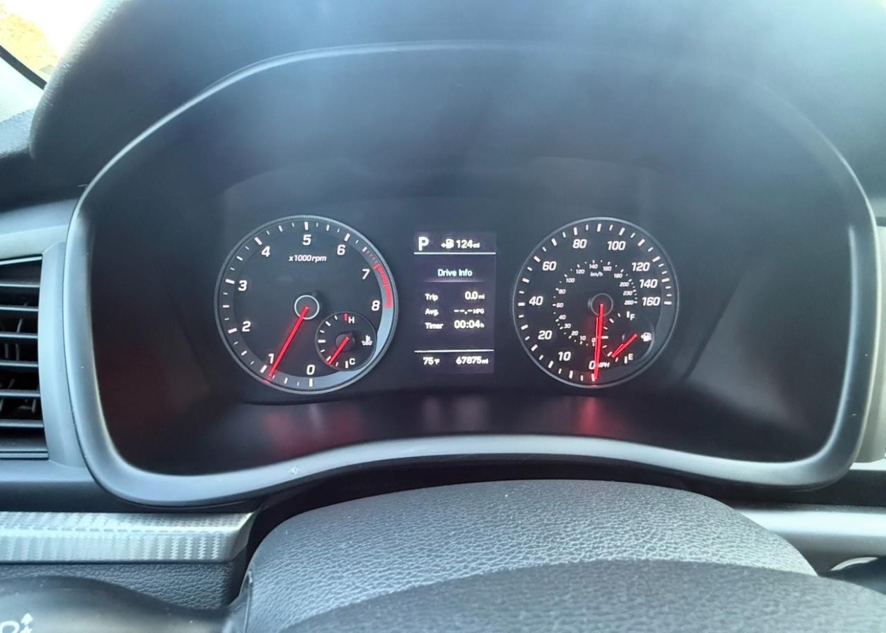 Hyundai Sonata photo 18