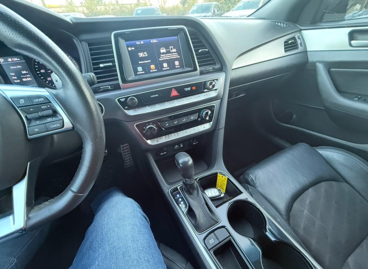 Hyundai Sonata photo 19