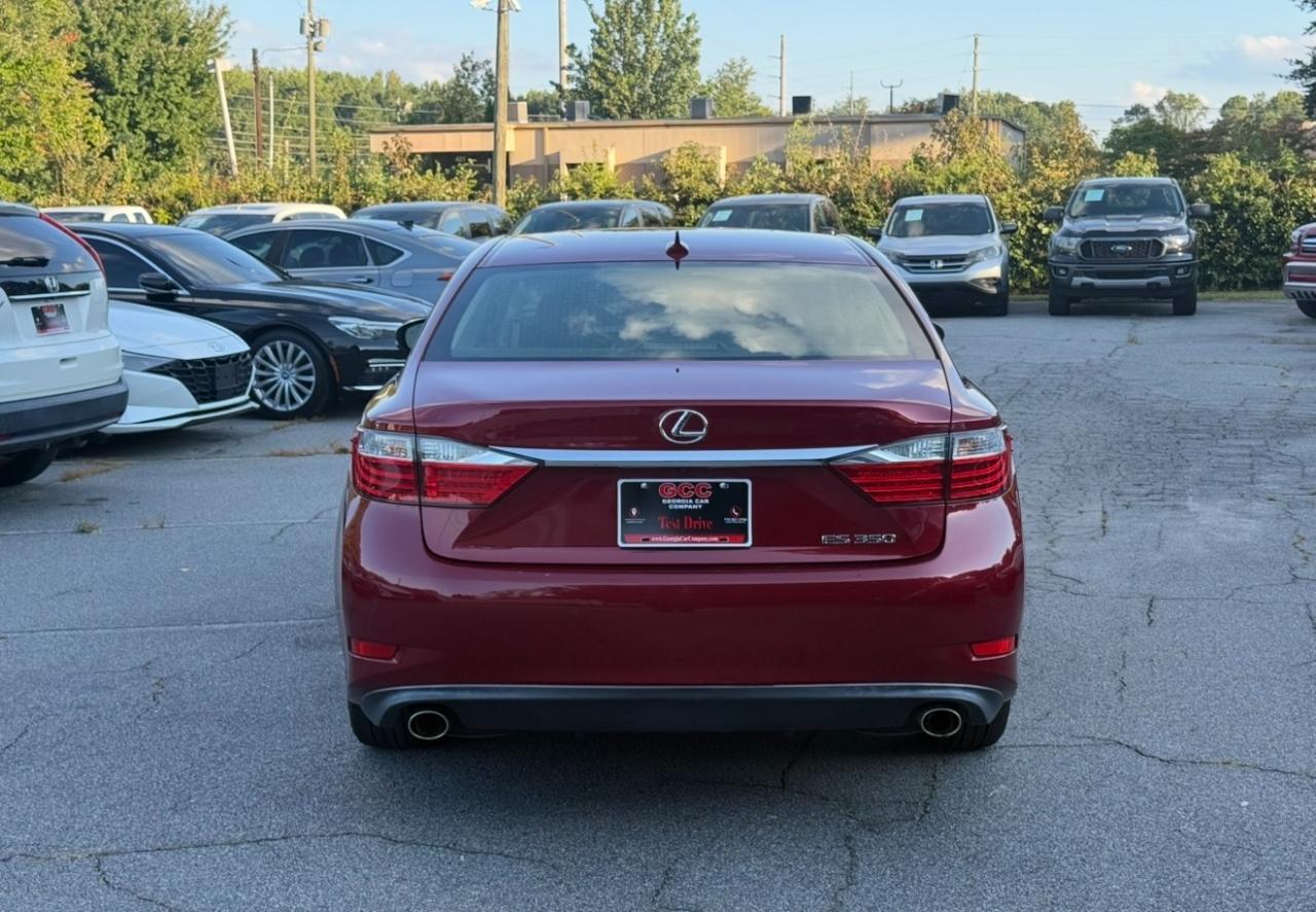 Lexus ES photo 6